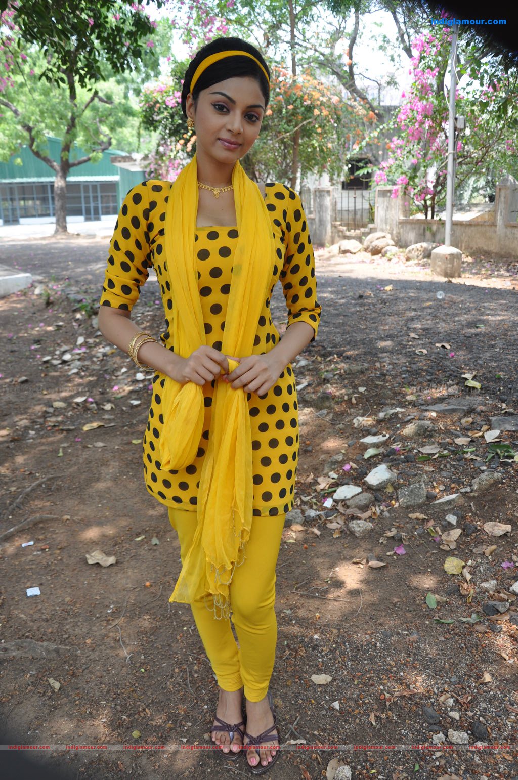 Sanam Actress hd photo