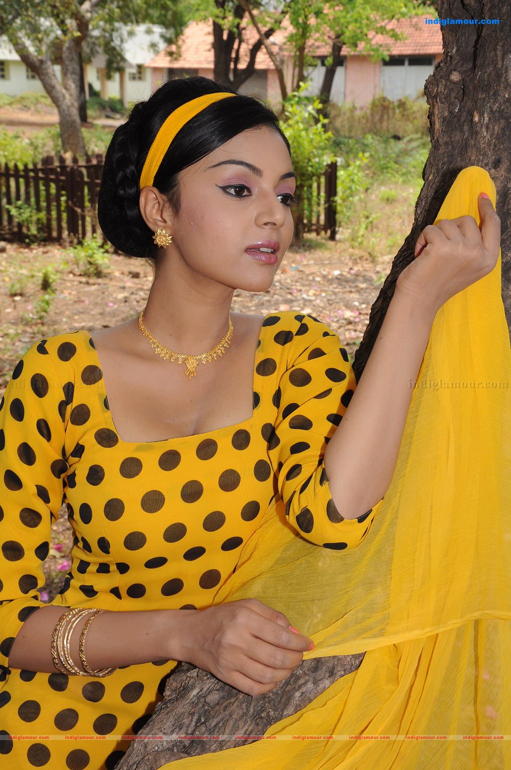 Sanam Actress hd photo
