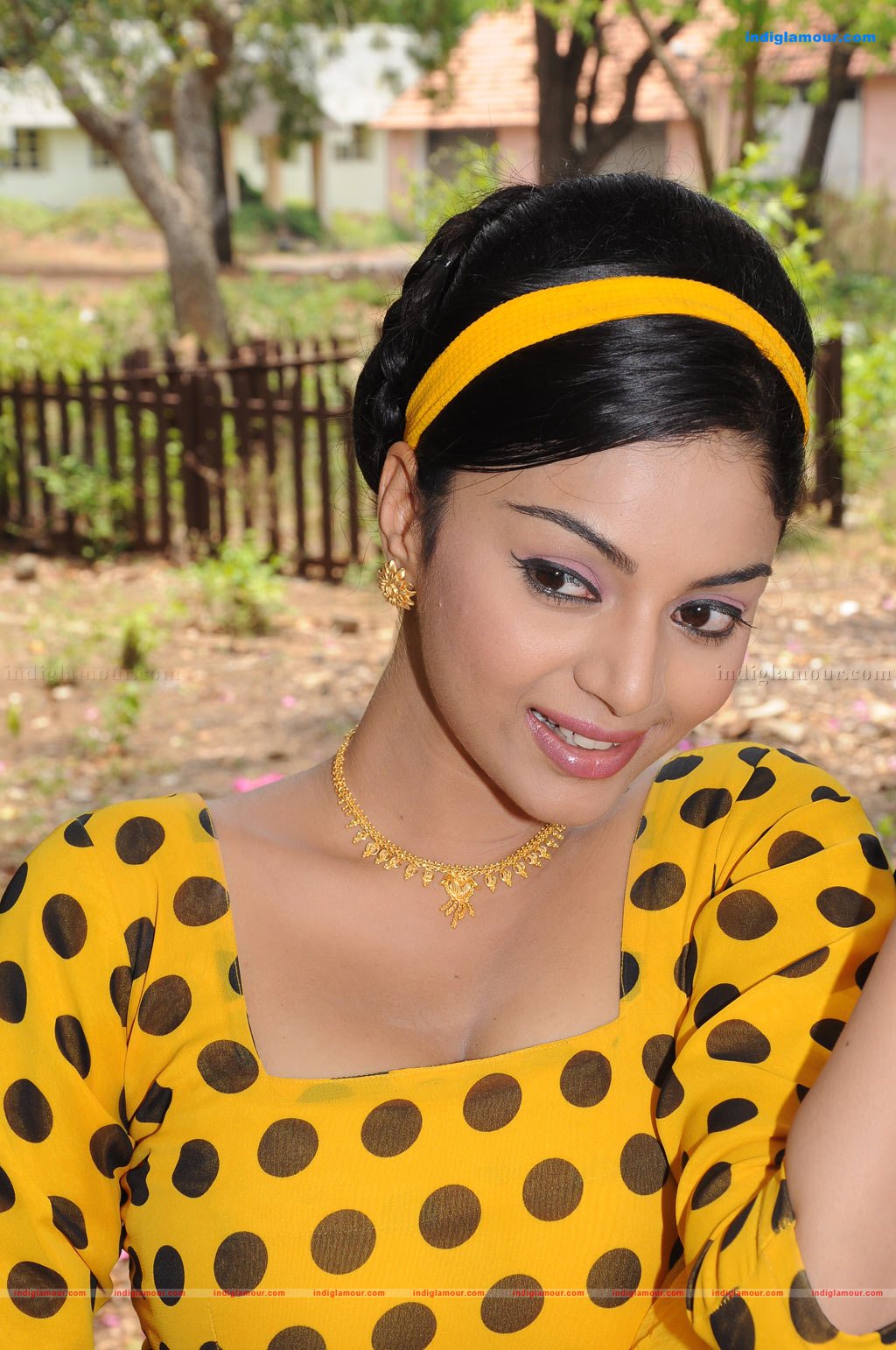 Sanam Actress hd photo