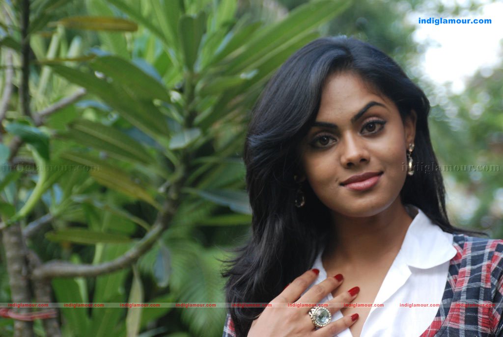 Karthika Nair Actress hd photo