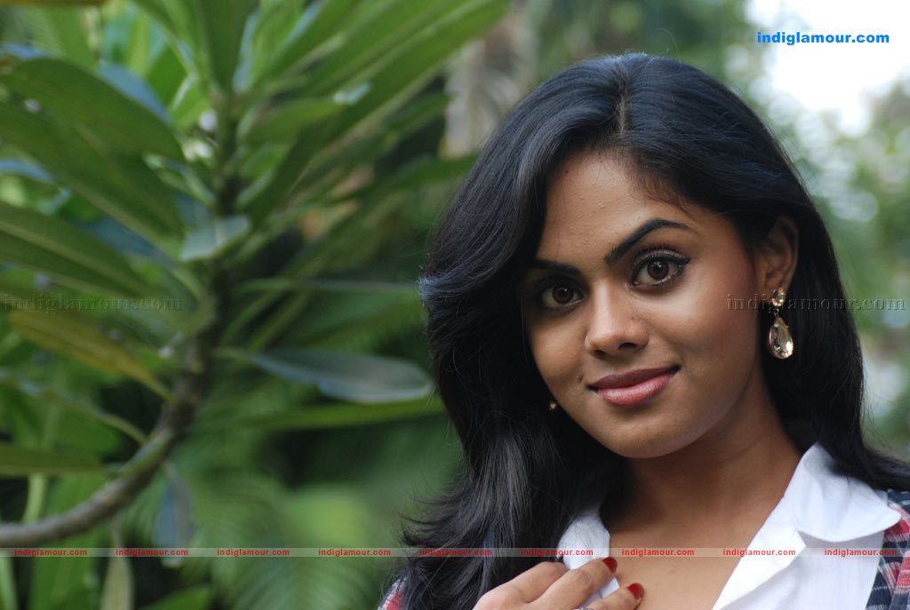 Karthika Nair Actress hd photo