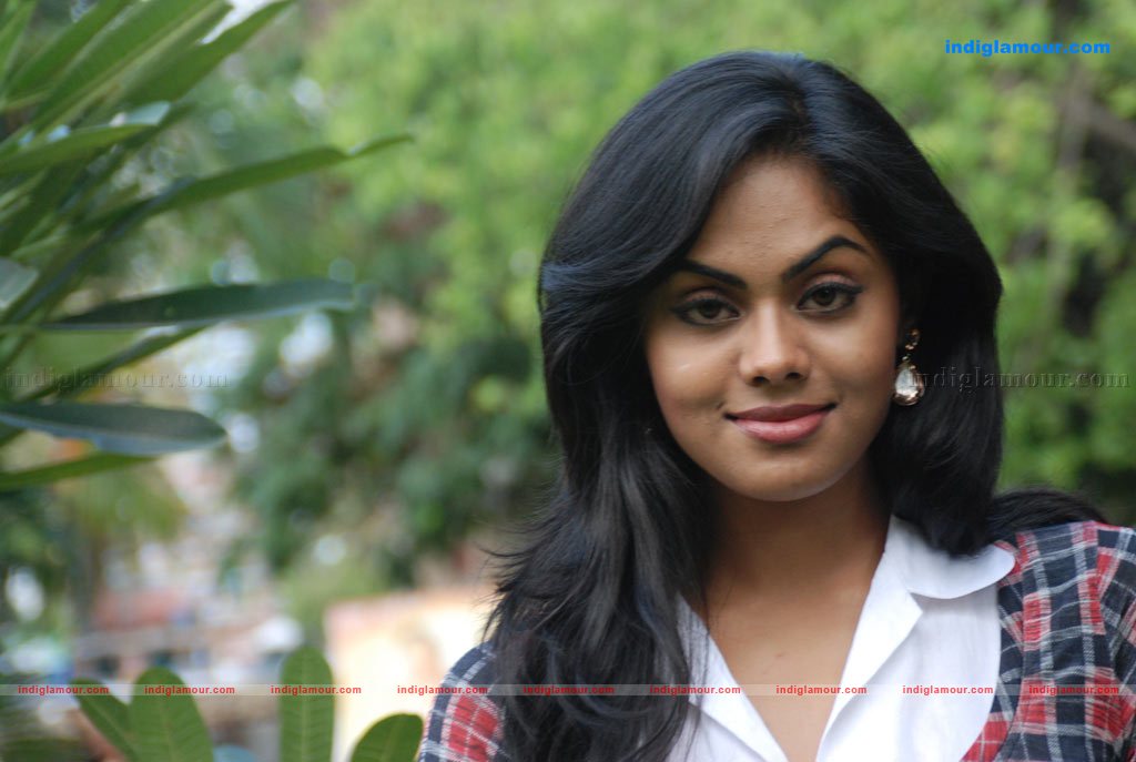 Karthika Nair Actress hd photo