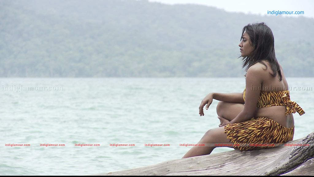 Pavina Actress hd photo