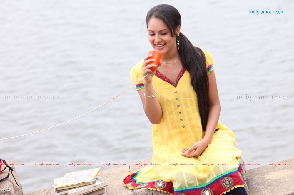 Pooja Bose Actress hd photo