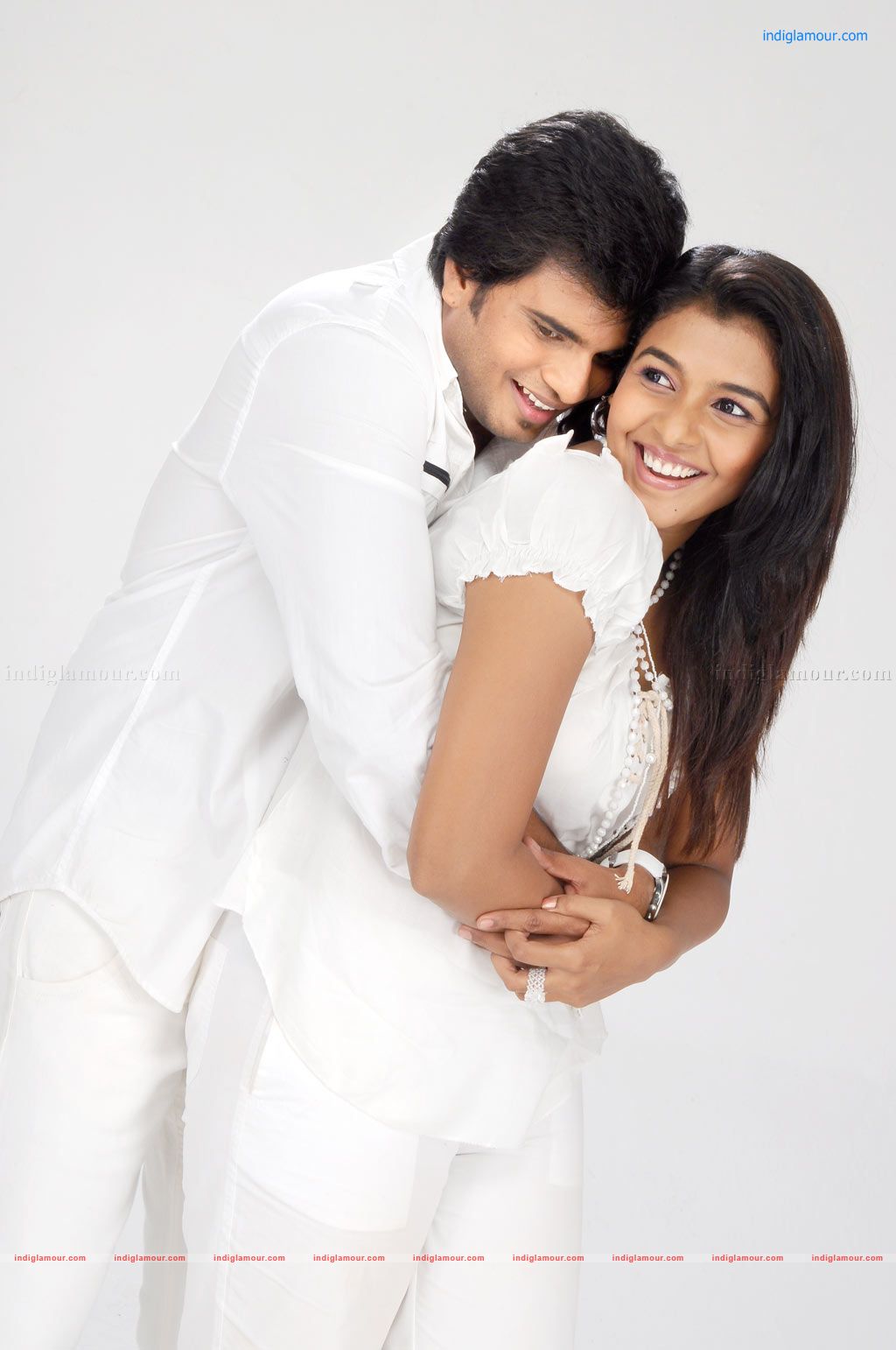 Saranya Actress hd photo