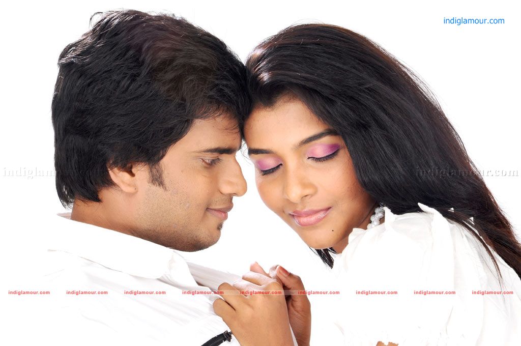 Saranya Actress hd photo