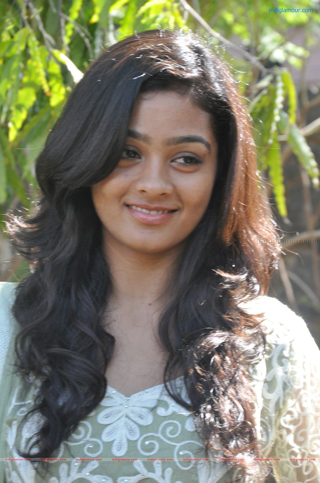 Gayathri Actress hd photo