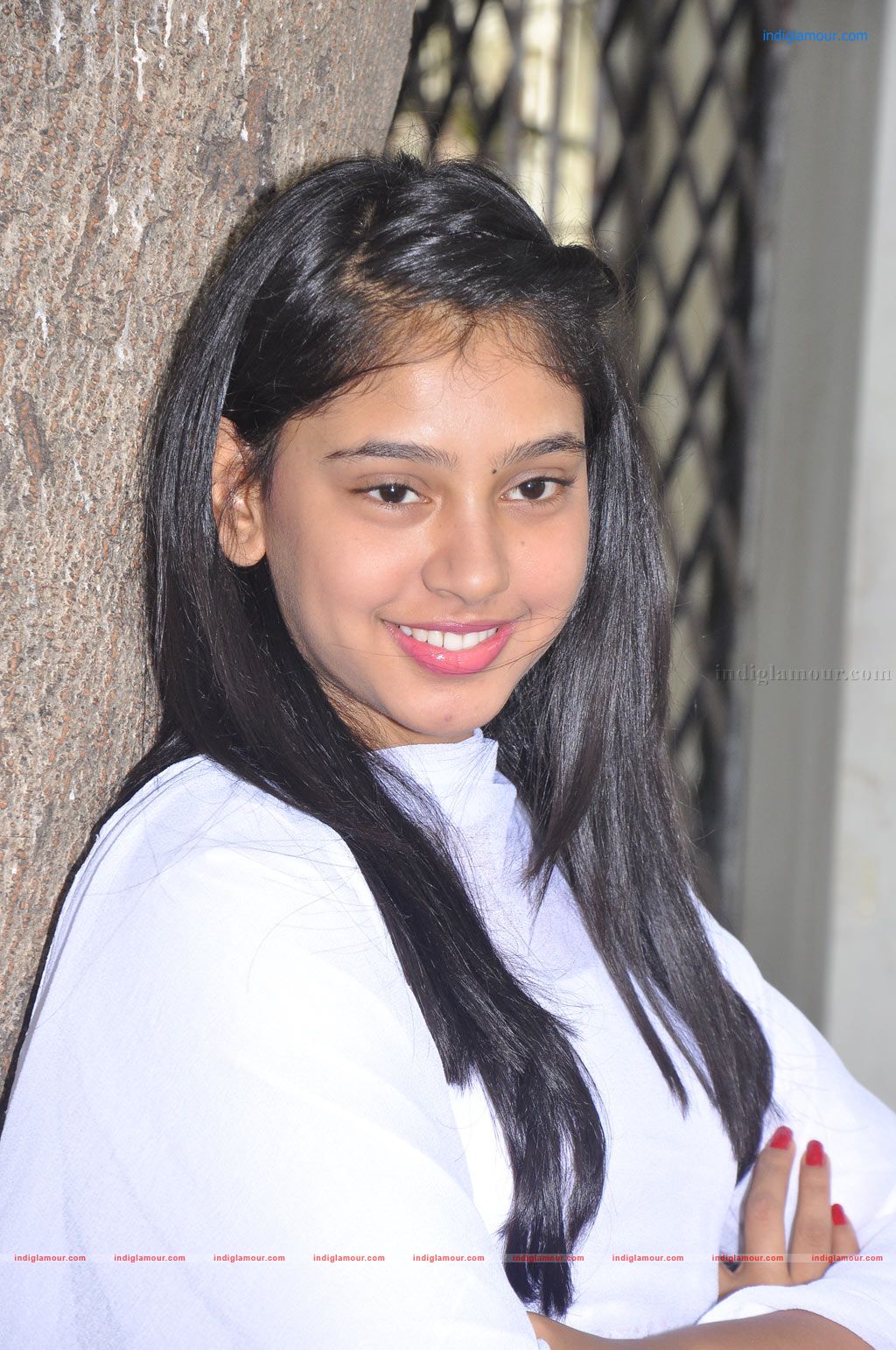 Niti Taylor Actress hd photo