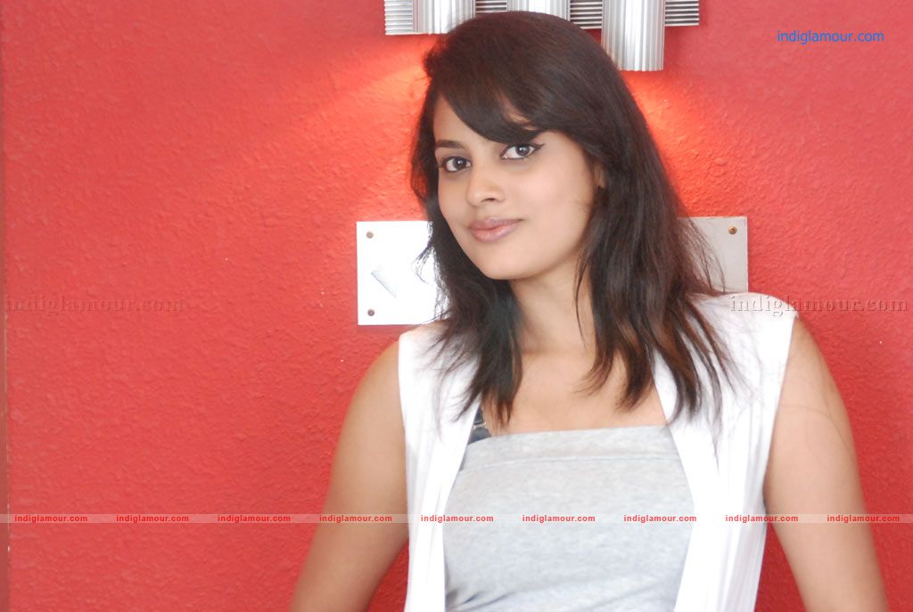 Nanditha Actress hd photo