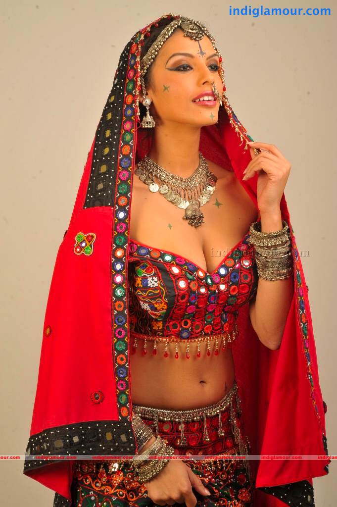 Gabriela Bertante Actress hd photo