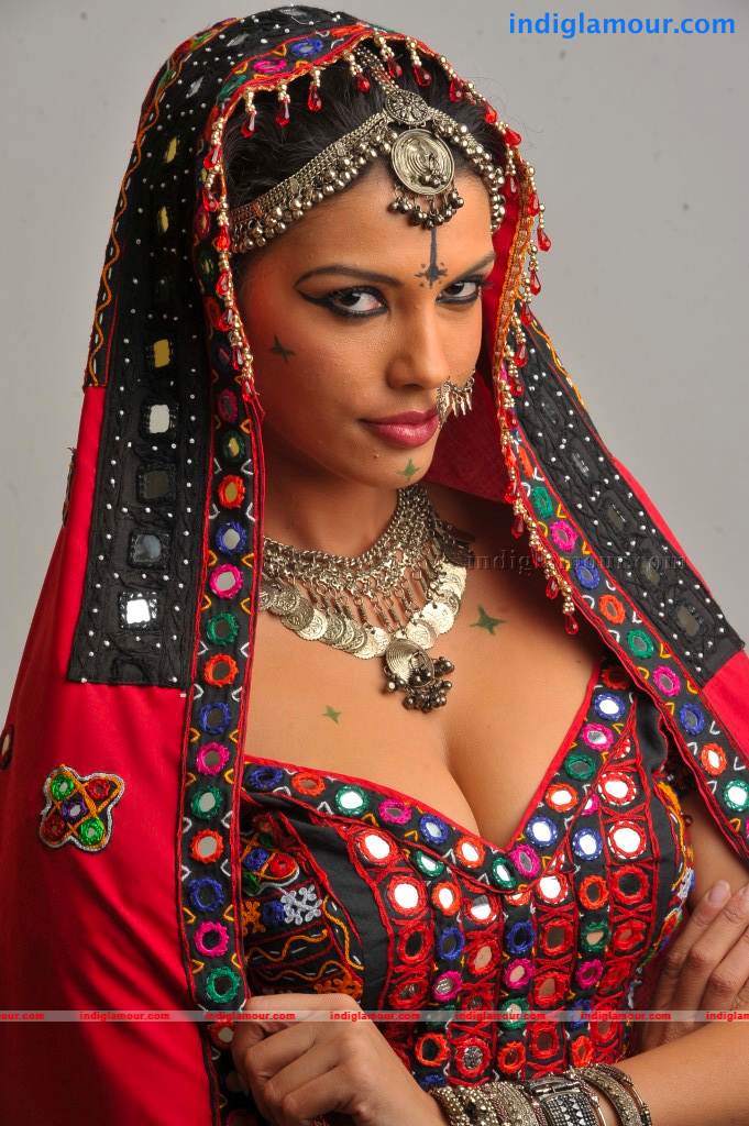 Gabriela Bertante Actress hd photo