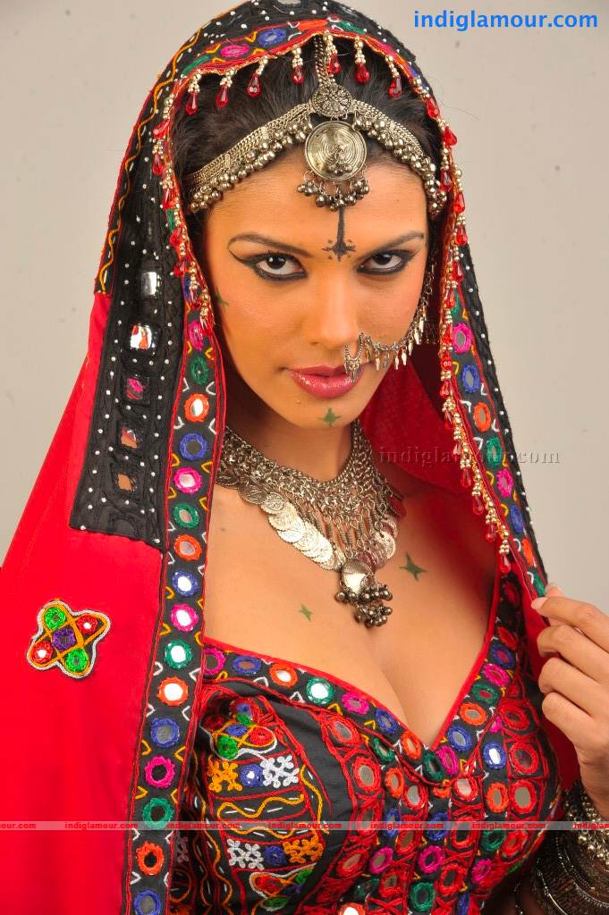 Gabriela Bertante Actress hd photo