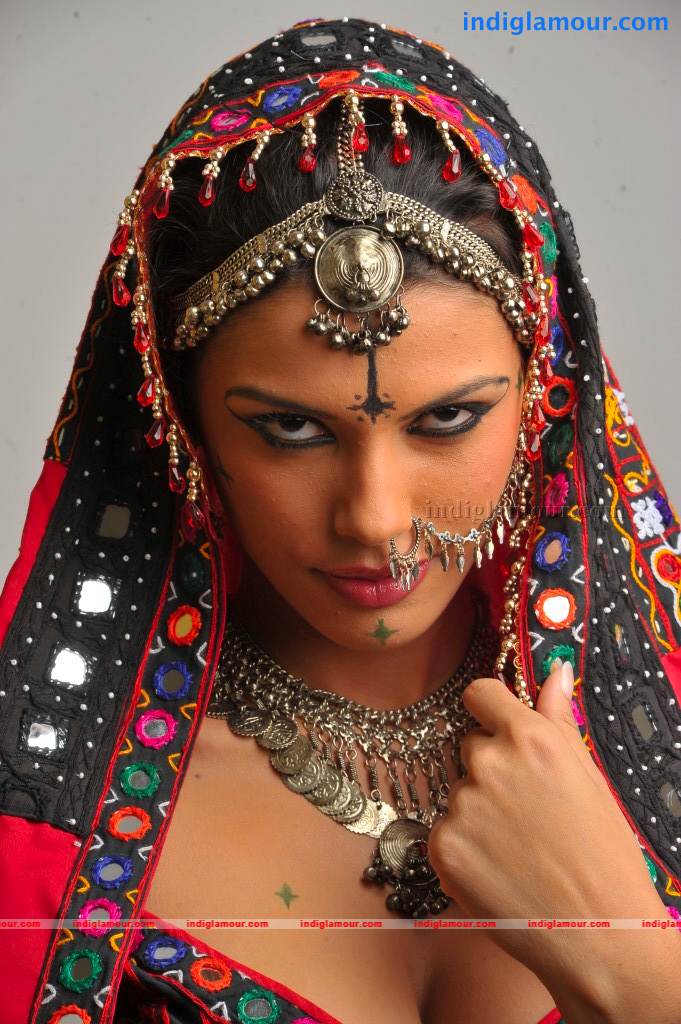 Gabriela Bertante Actress hd photo