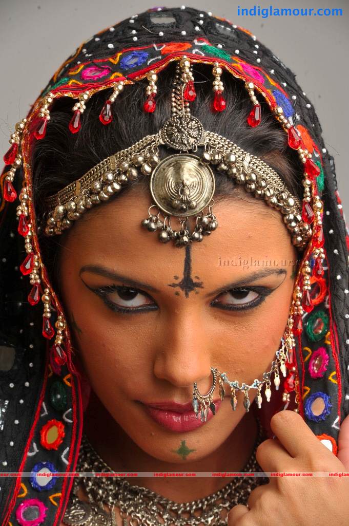Gabriela Bertante Actress hd photo