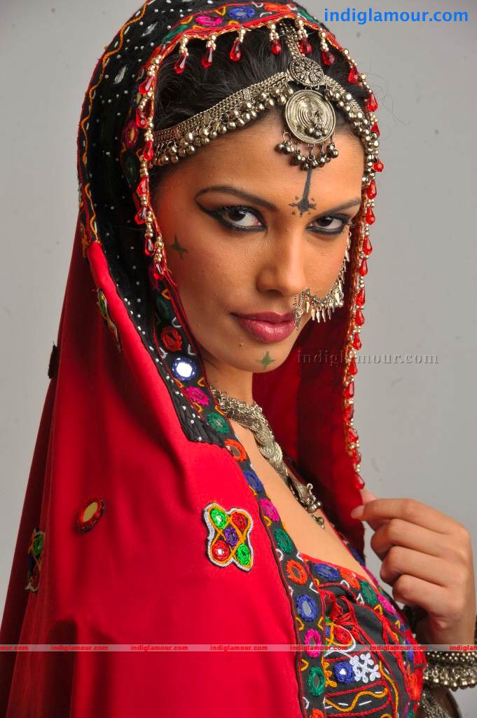 Gabriela Bertante Actress hd photo