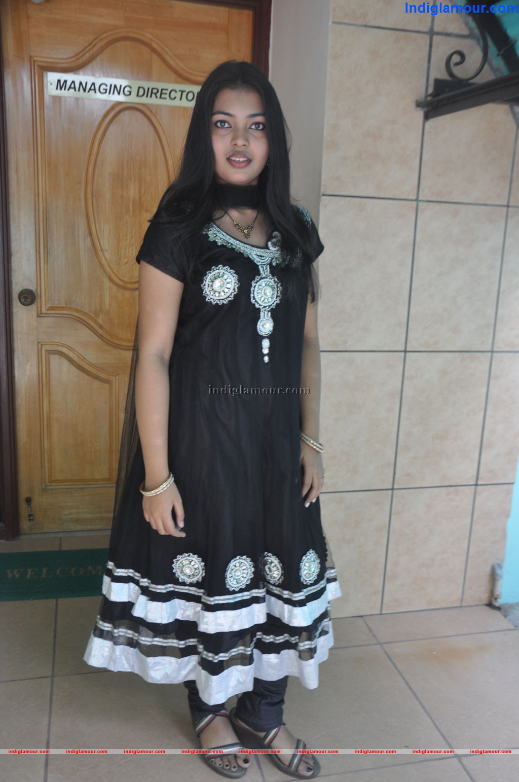 Mridula Vijay Actress hd photo