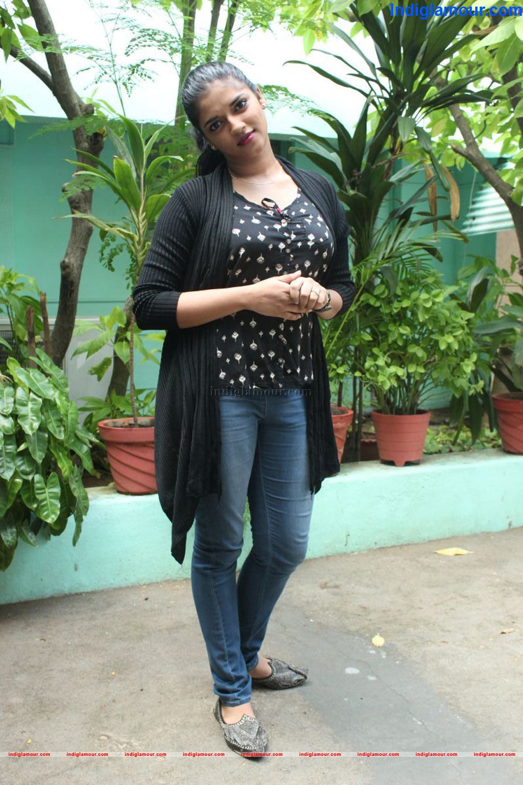 Vasundhara Kashyap Actress hd photo