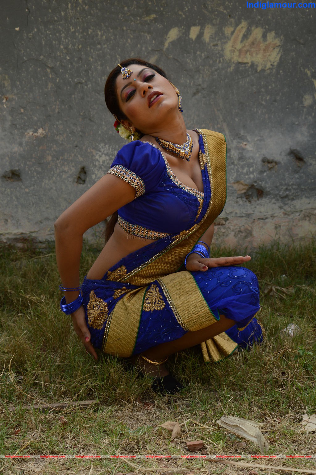 Rasiya Actress hd photo