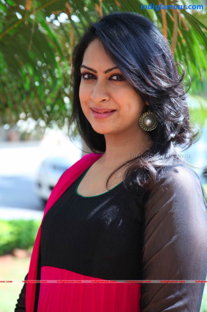 Sagari Venkata Actress hd photo