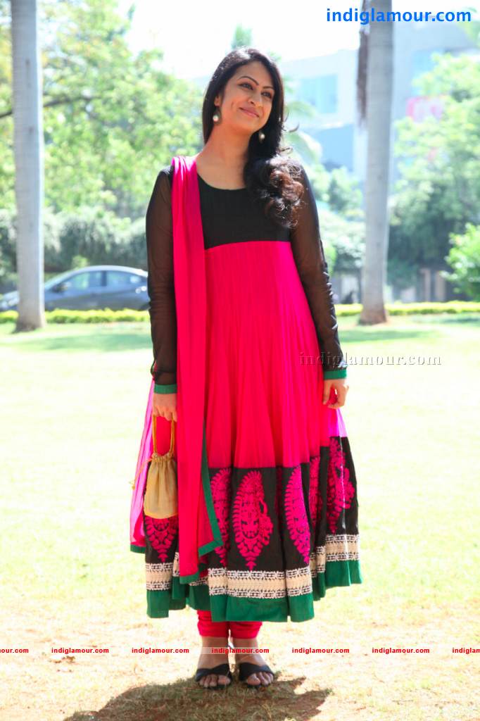 Sagari Venkata Actress hd photo