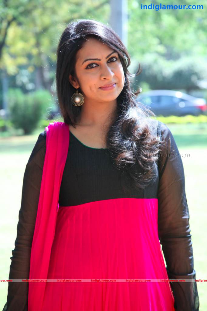 Sagari Venkata Actress hd photo