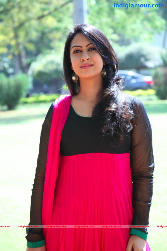 Sagari Venkata Actress hd photo