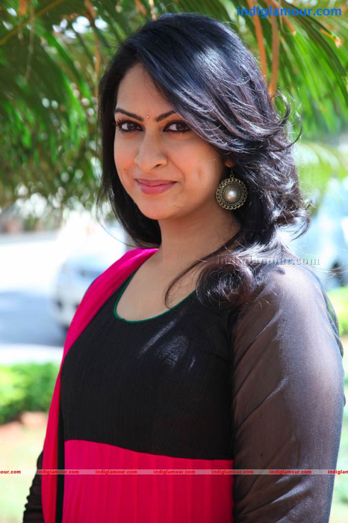 Sagari Venkata Actress hd photo