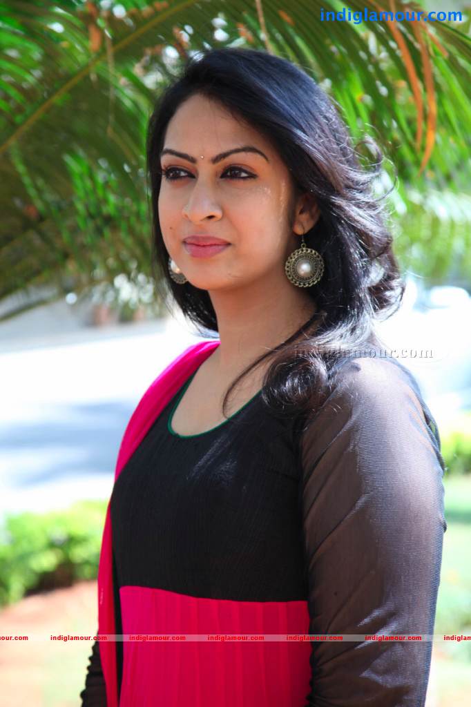 Sagari Venkata Actress hd photo