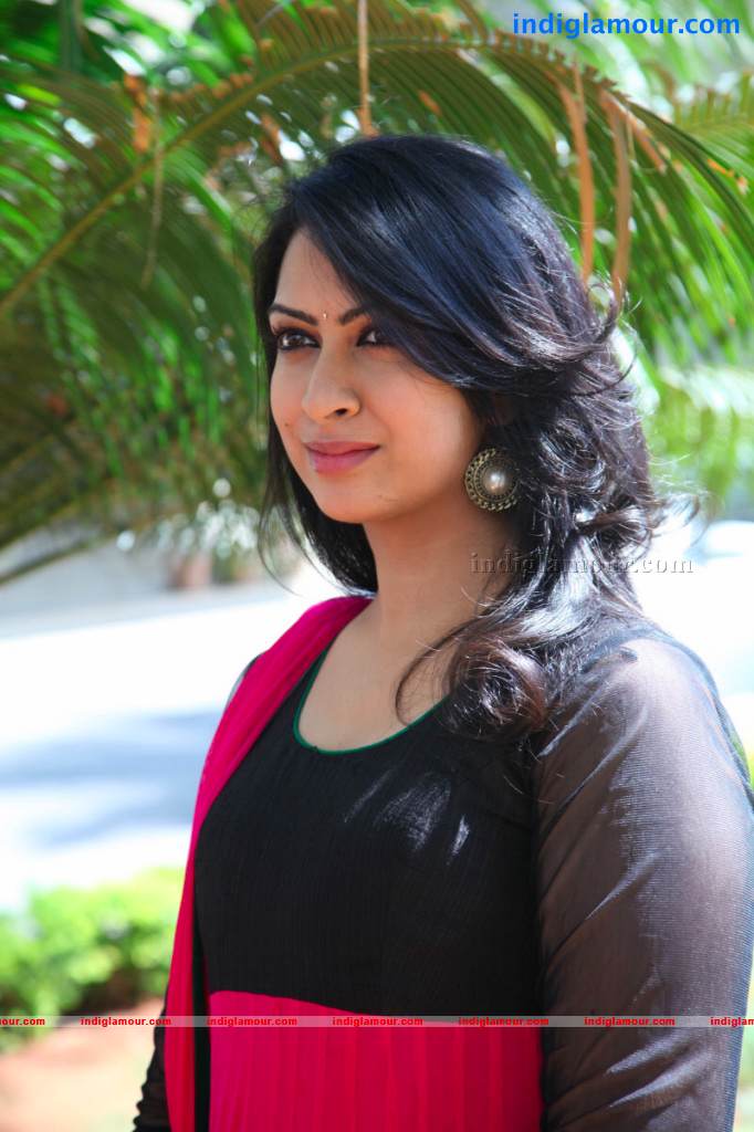 Sagari Venkata Actress hd photo