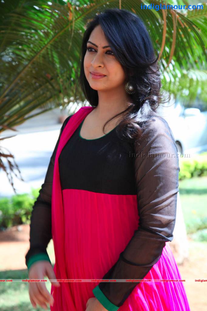 Sagari Venkata Actress hd photo