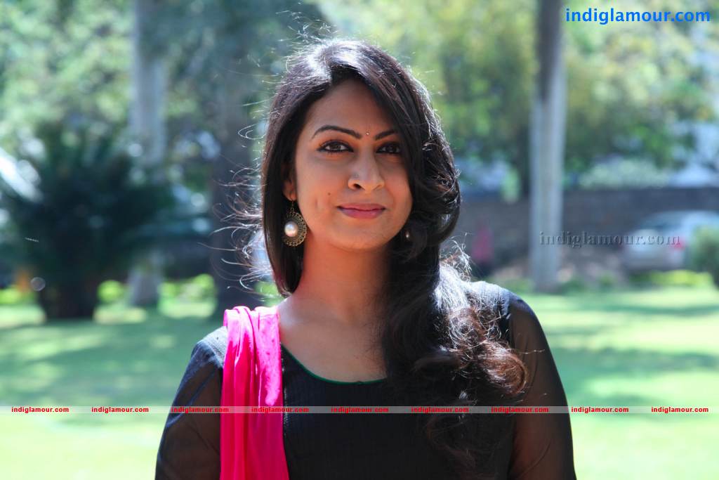 Sagari Venkata Actress hd photo
