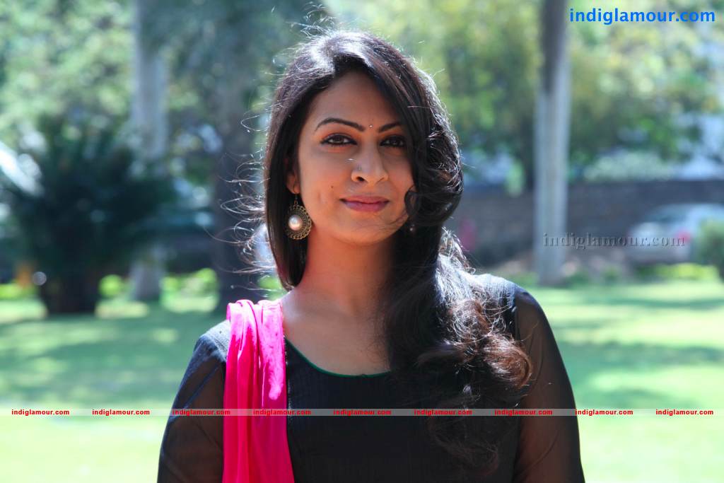Sagari Venkata Actress hd photo