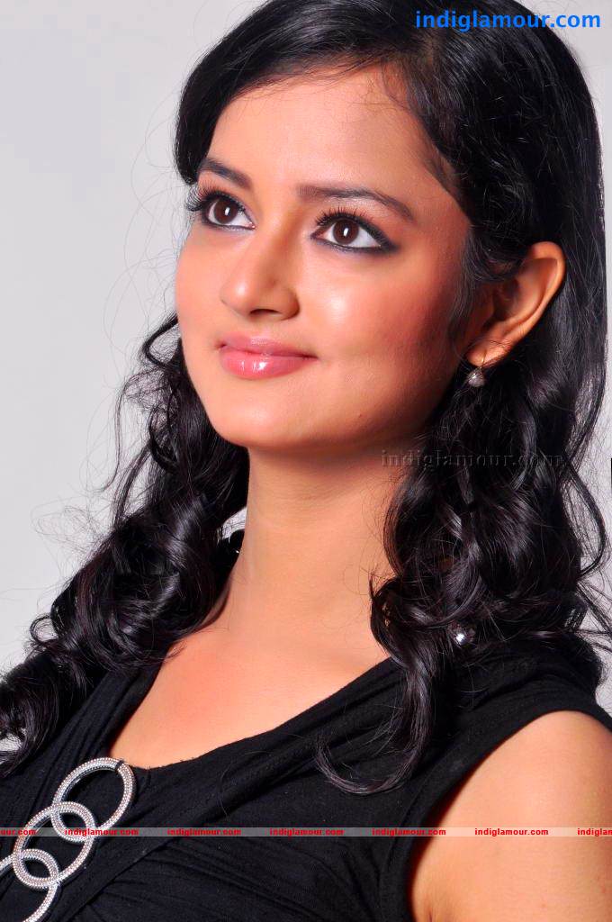 Shanvi Actress hd photo
