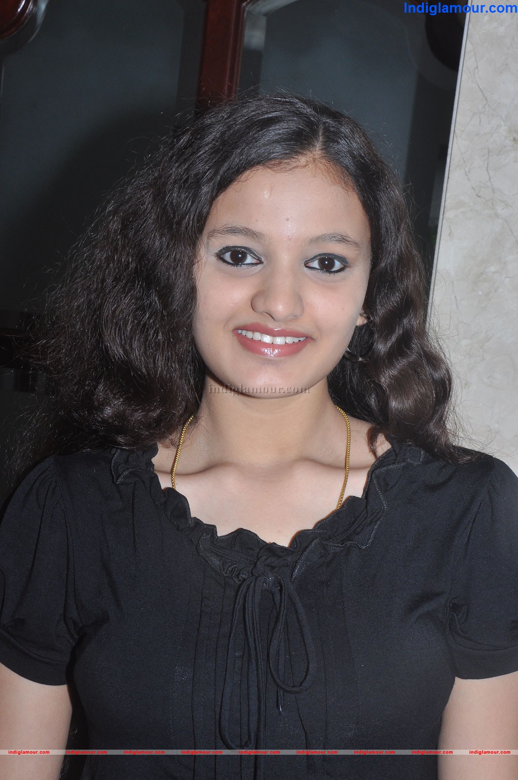 Sona Mukherjee Actress hd photo