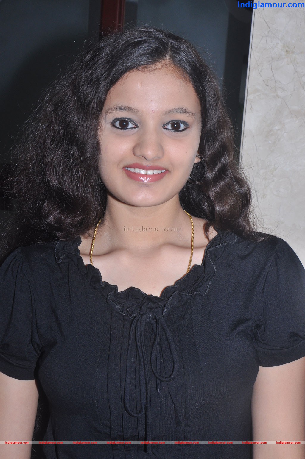 Sona Mukherjee Actress hd photo