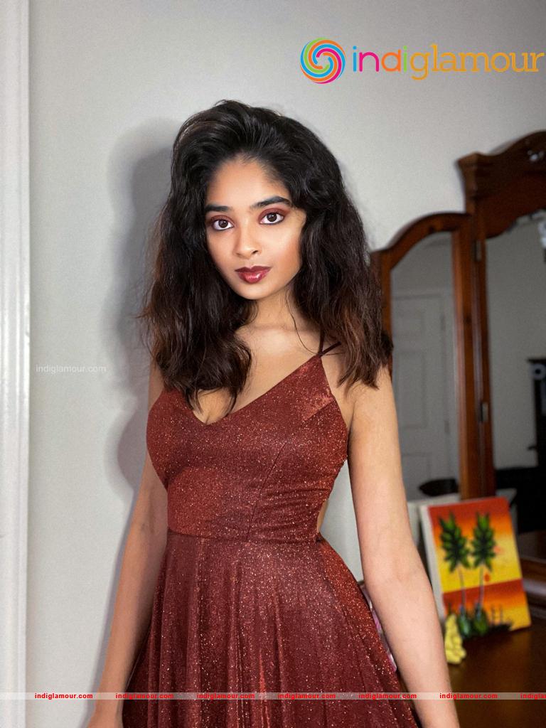 Akila Narayanan Actress hd photo