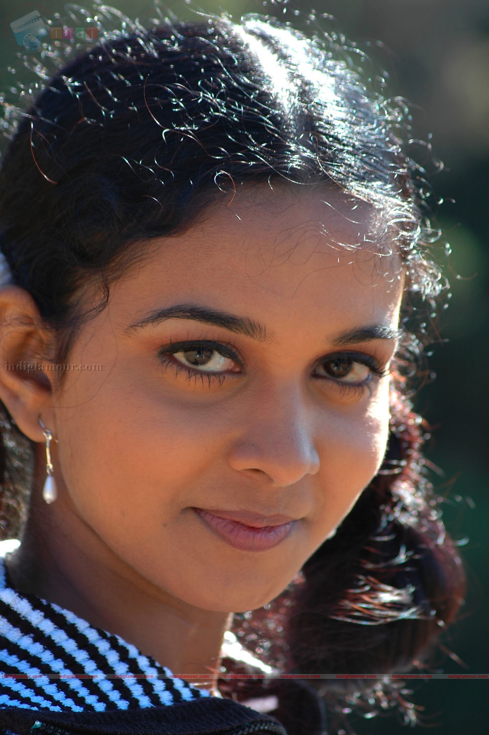 365 Kadhal Kadithangal Movie hd photo
