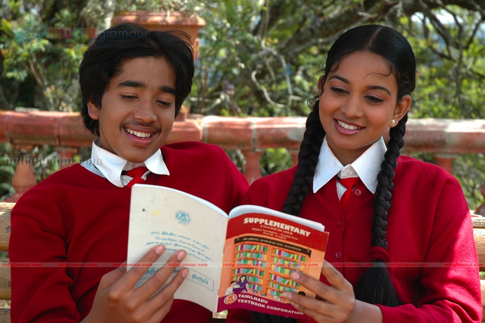 365 Kadhal Kadithangal Movie hd photo