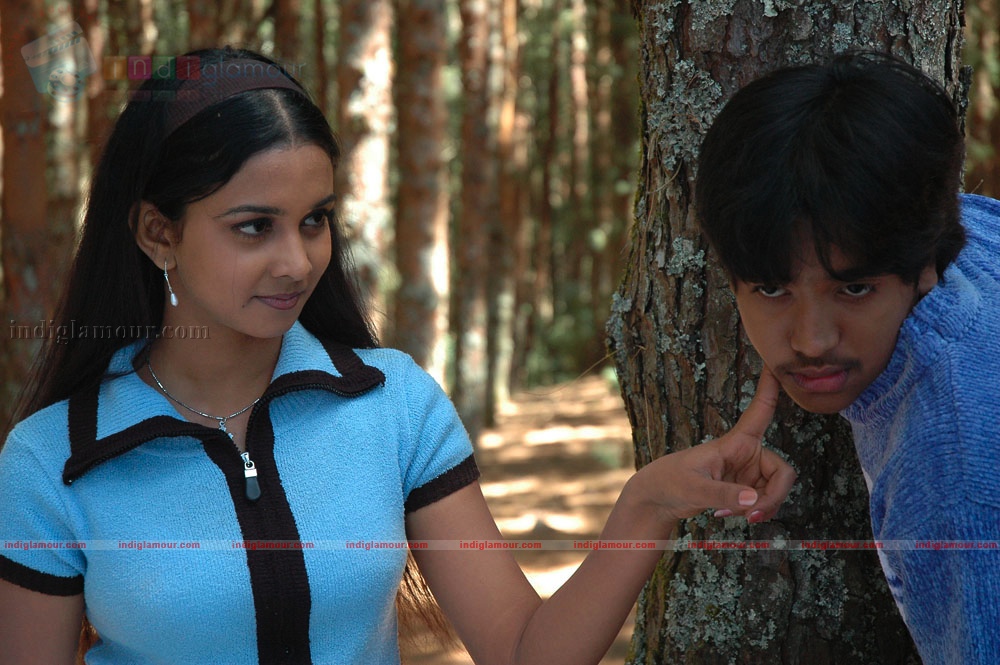 365 Kadhal Kadithangal Movie hd photo