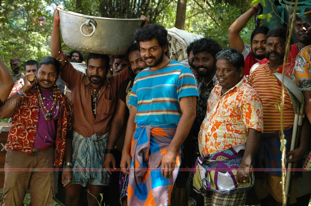 Aayirathil Oruvan Movie hd photo