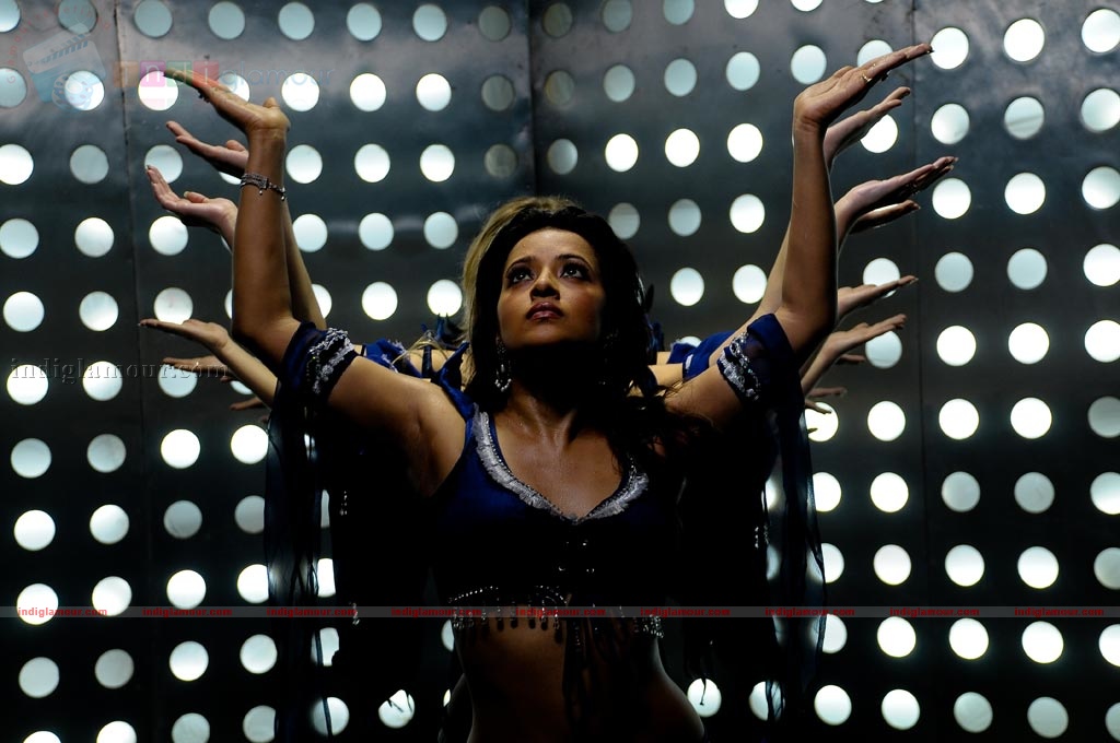 Aayirathil Oruvan Movie hd photo