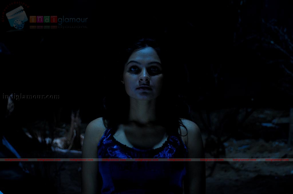 Aayirathil Oruvan Movie hd photo
