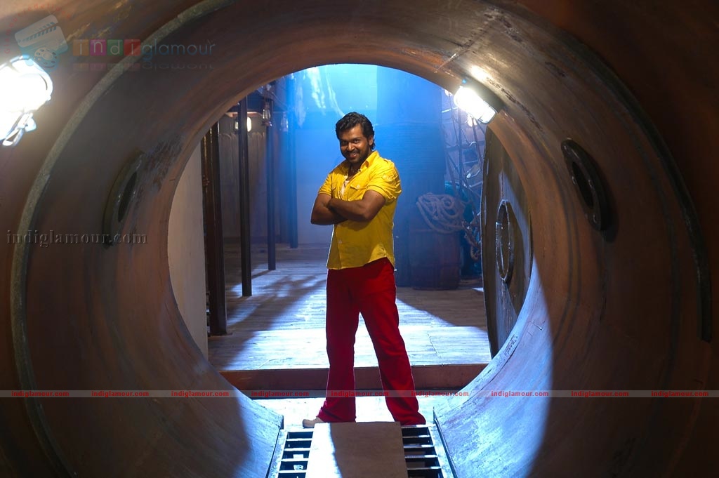 Aayirathil Oruvan Movie hd photo