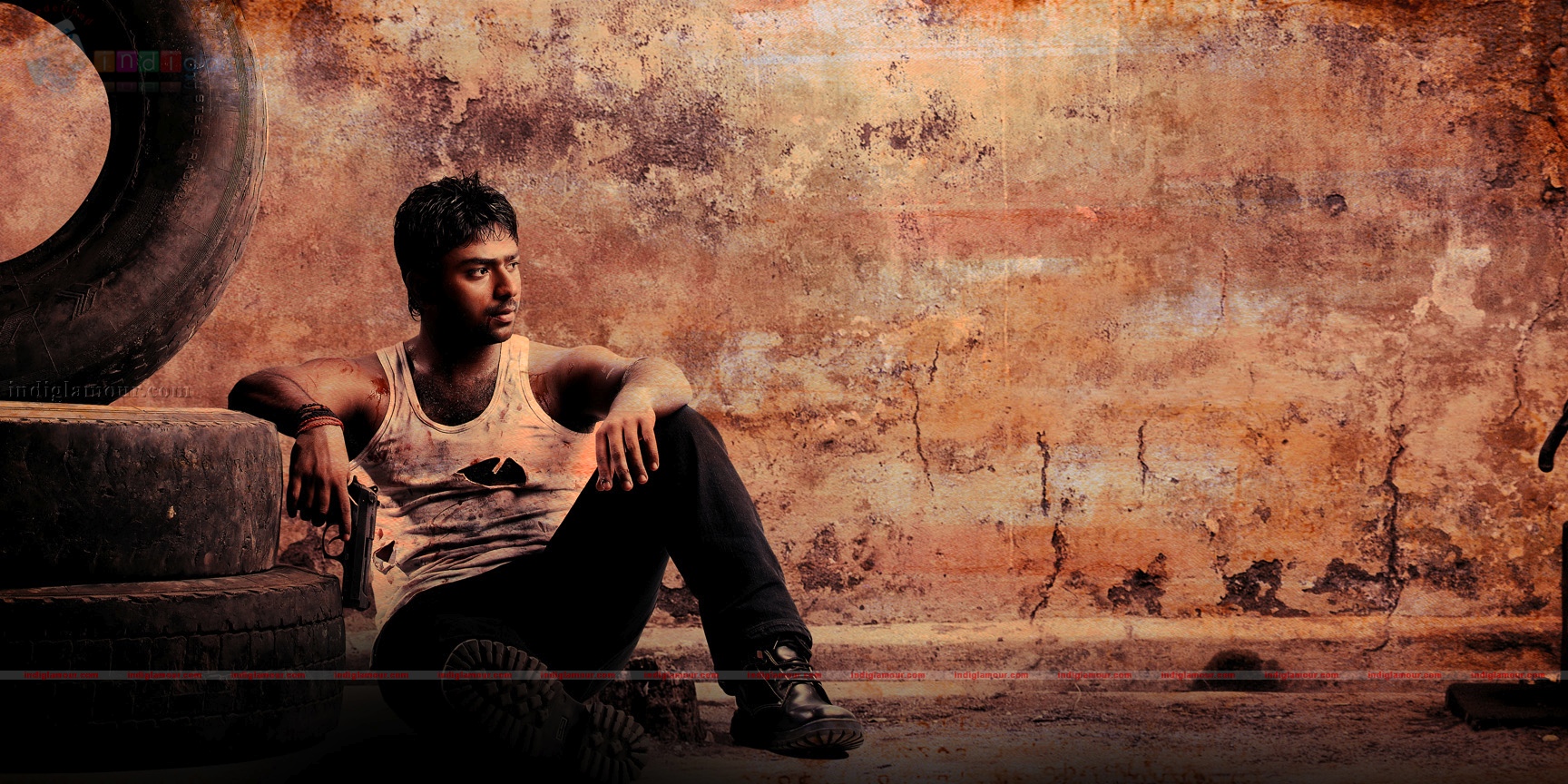 Aayiram Vilakku Movie hd photo
