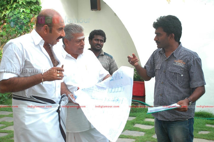 Aayiram Vilakku Movie hd photo