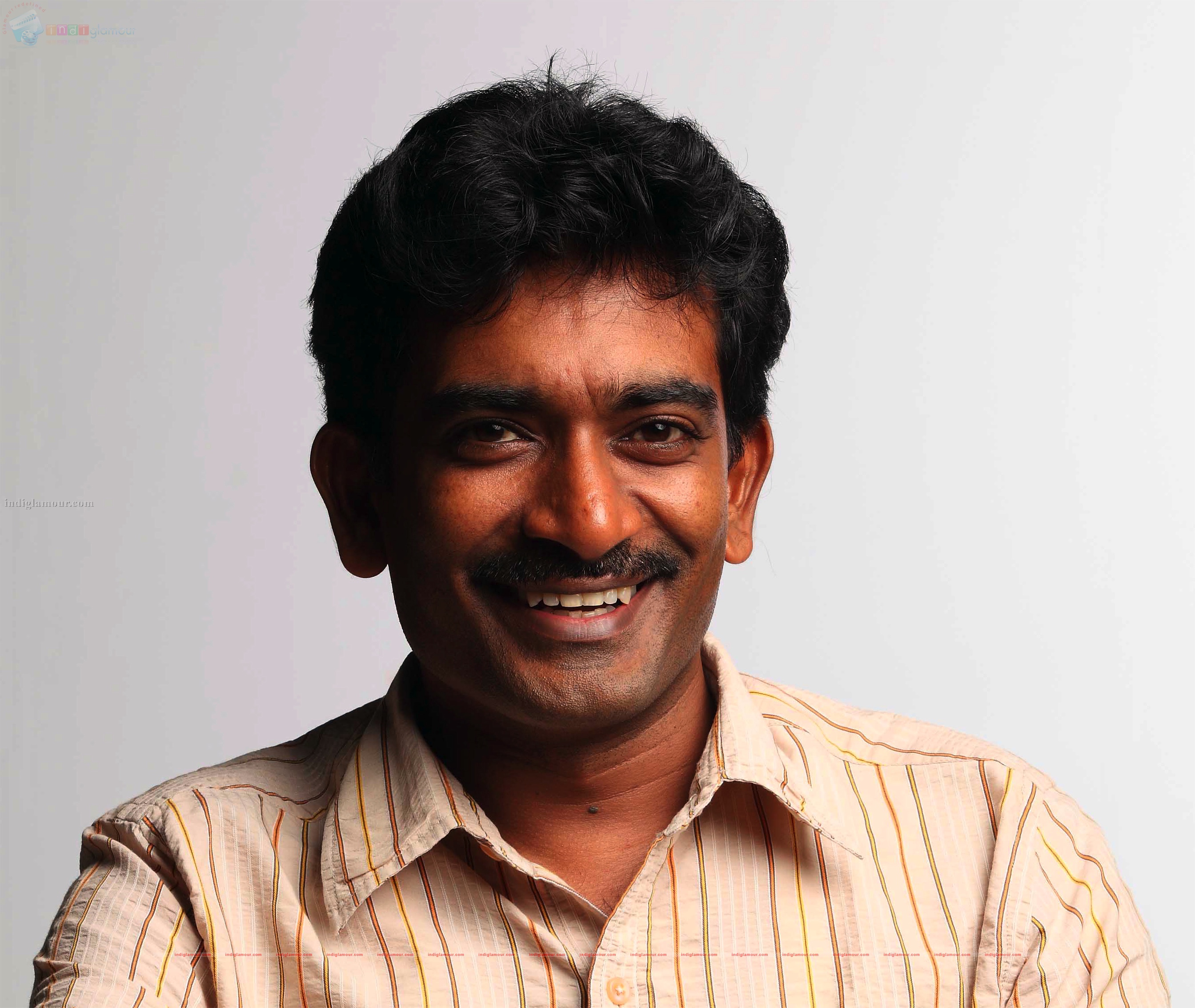 Aayiram Vilakku Movie hd photo