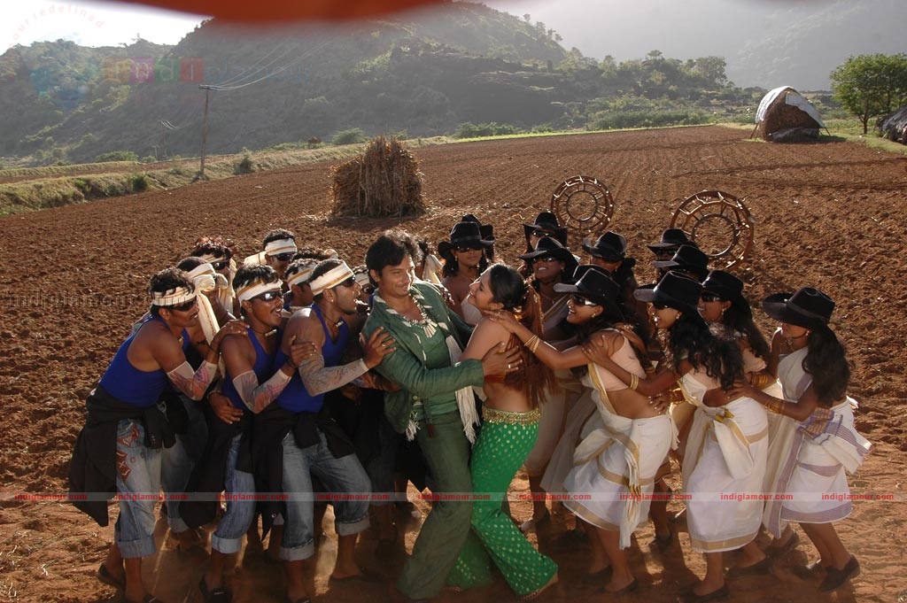 Kacheri Arambam Movie hd photo