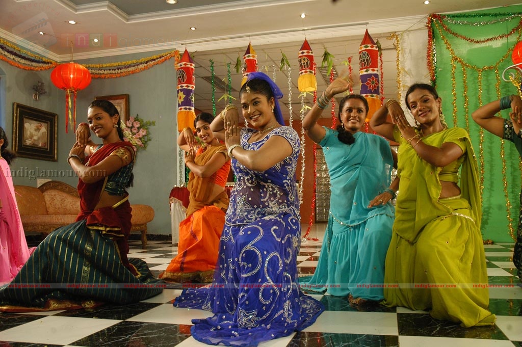 Nalvaravu Movie hd photo