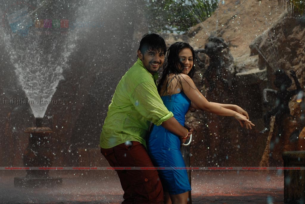 Nalvaravu Movie hd photo