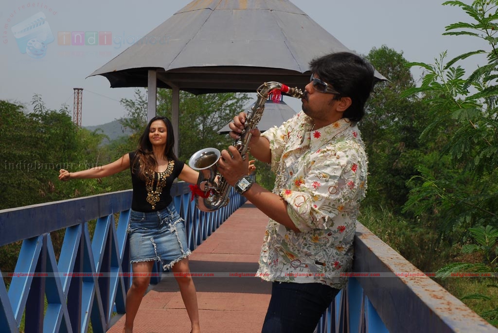 Nalvaravu Movie hd photo